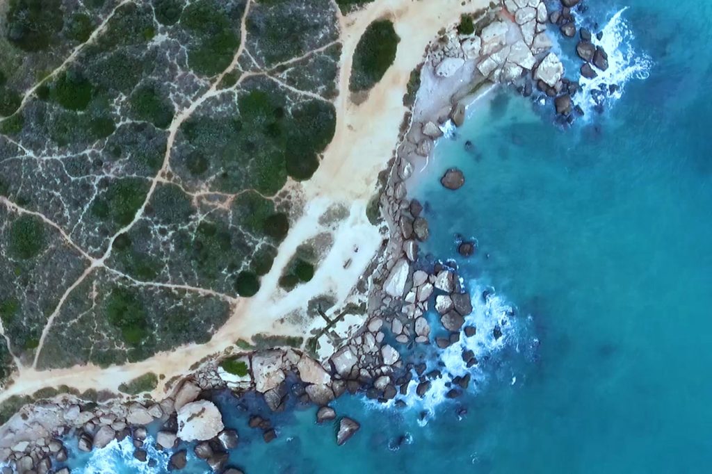 filamciones aereas con drone, eventos al aire libre y en espacios cerrados, fotografia aerea, piloto de dron profesional, videos corporativos con drone, camara 4k, servicio con drones, zona de actuacion castellon, tarragona,valencia, vinaros, presupuestos, colaboracion fotografos